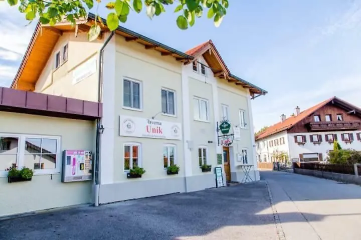 Taverna Unik Saaldorf 0*,